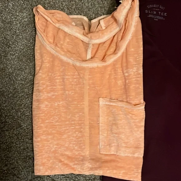 Assorted Bundle Of T-Shirts Size Medium. Various Brands.Assortedl Colors. - Picture 14 of 16